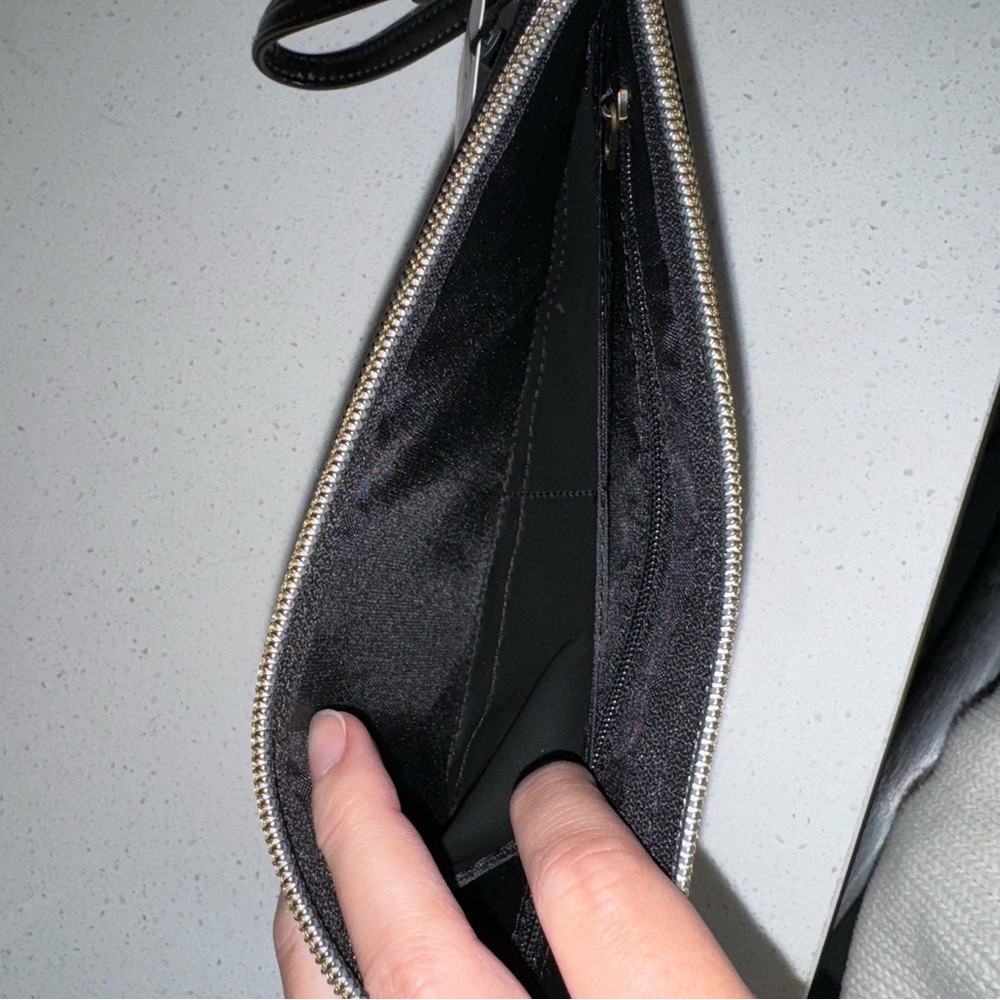 NWT Mundi Black Faux Leather Mae Wristlet Wallet - Picture 5 of 6